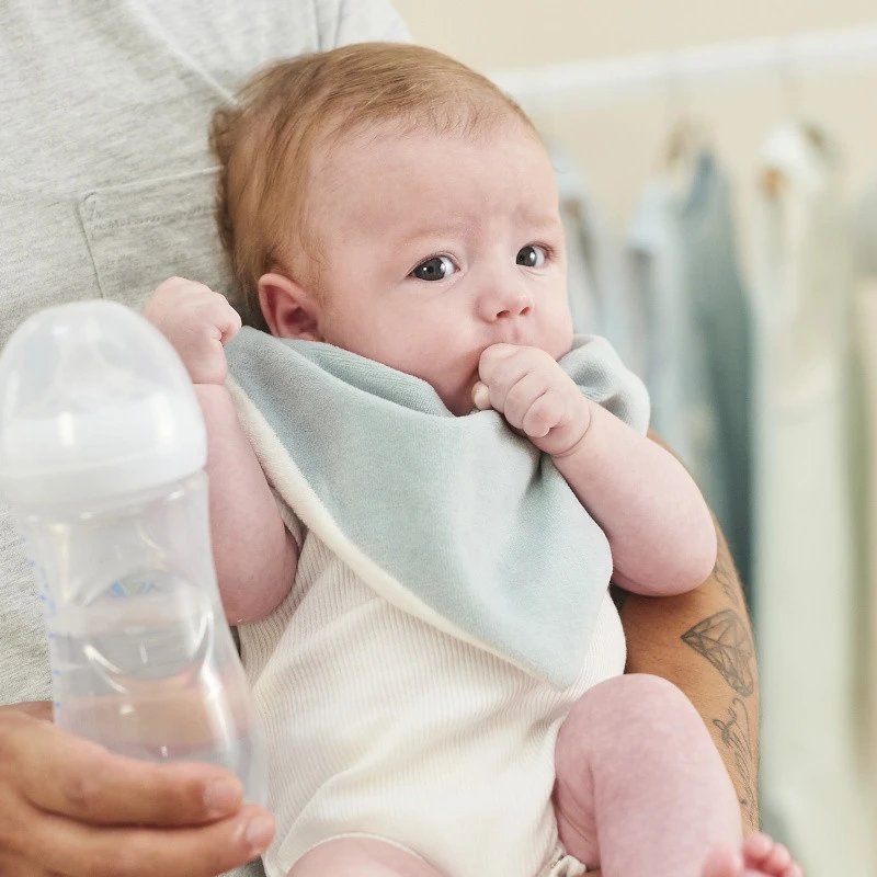 Lot De 2 Bavoirs Bandanas NATTOU Roméo, Jules & Sally 4 Lot De 2 Bavoirs Bandanas NATTOU Roméo, Jules & Sally – Image 2