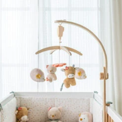 Mobile Musical En Bois NATTOU Mila, Lana Et Zoë -Nattou Soldes Boutique mobile musical en bois nattou mila lana et zoe 1