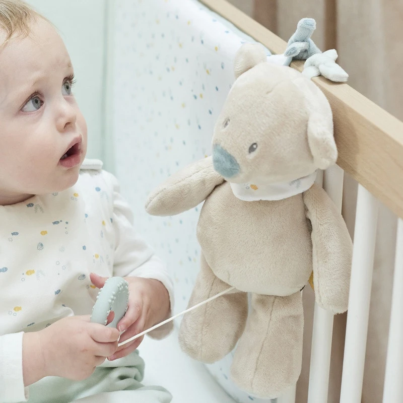 Peluche Musicale Jules L’ours Beige NATTOU Roméo, Jules & Sally 4 Peluche Musicale Jules L’ours Beige NATTOU Roméo, Jules & Sally – Image 2