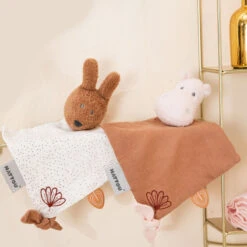 Mini-doudou Bonnie Le Lapin Rouille NATTOU Susie & Bonnie 5 Mini-doudou Bonnie Le Lapin Rouille NATTOU Susie & Bonnie -Nattou Soldes Boutique sb mini doudou bonnie lapin 1